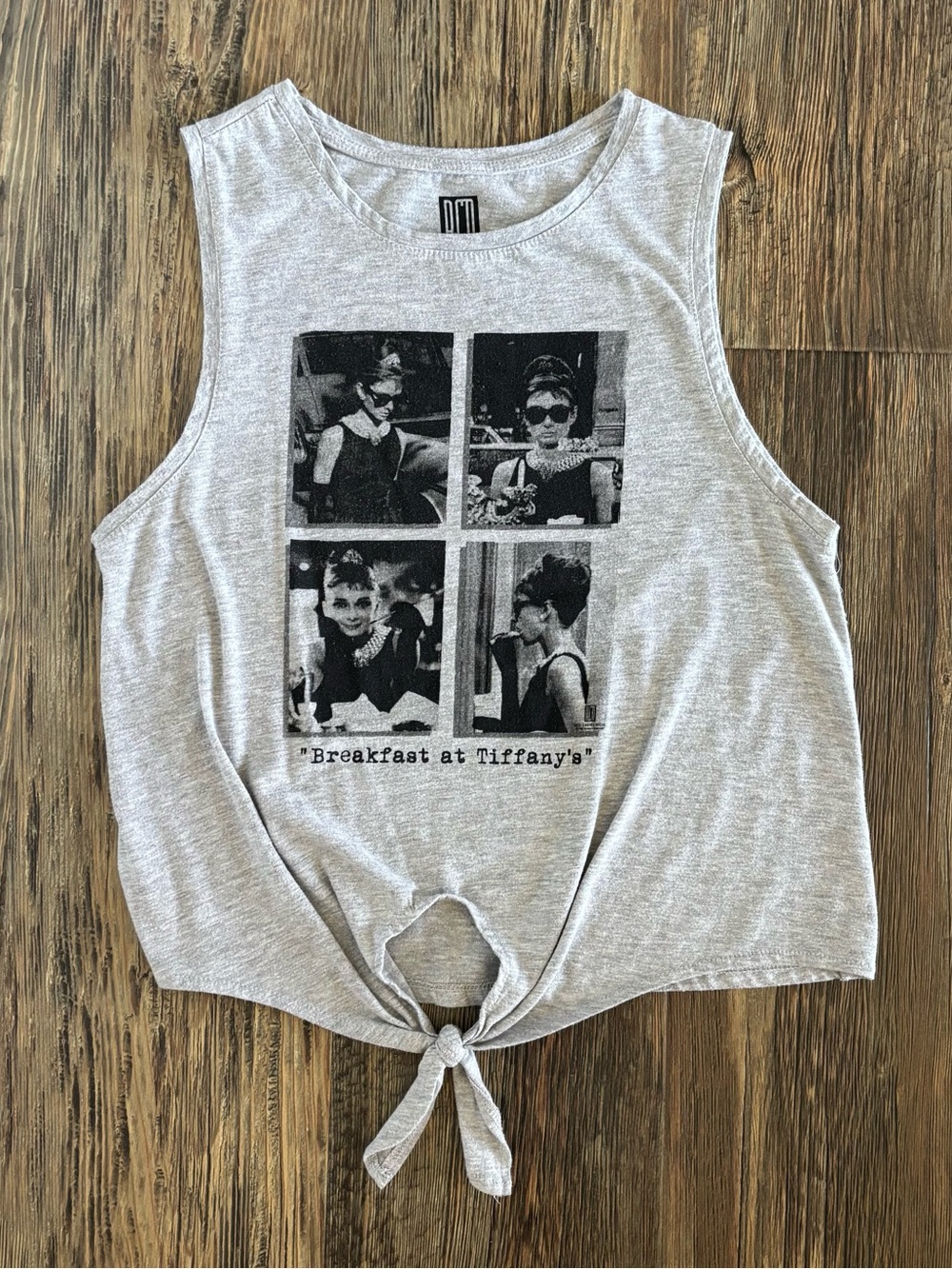 Red Carpet Noir Breakfast at Tiffany’s Tie-Front Tank Top S Gray Audrey Hepburn